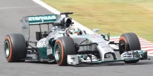Lewis Hamilton Tolak Nomor ”1”